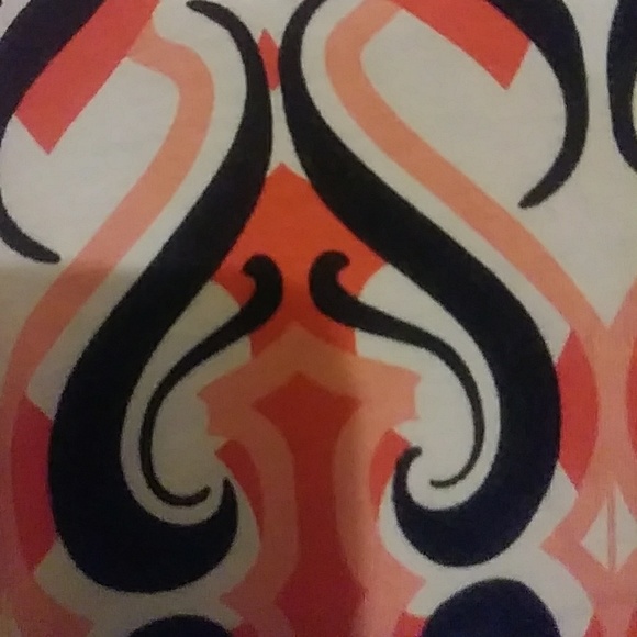 Top - Picture 3 of 4